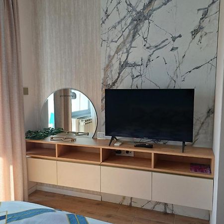 Apartment Centrum - Free Private Parking Novi Sad Ngoại thất bức ảnh