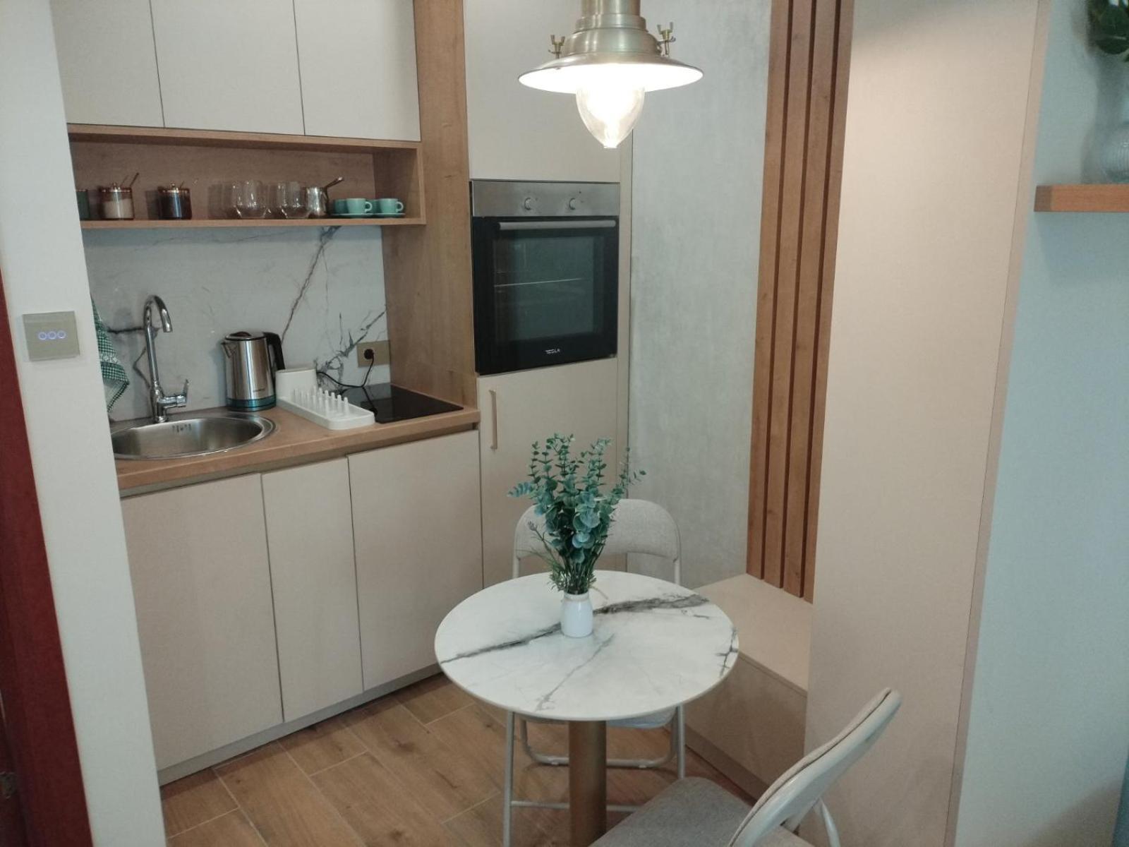 Apartment Centrum - Free Private Parking Novi Sad Ngoại thất bức ảnh