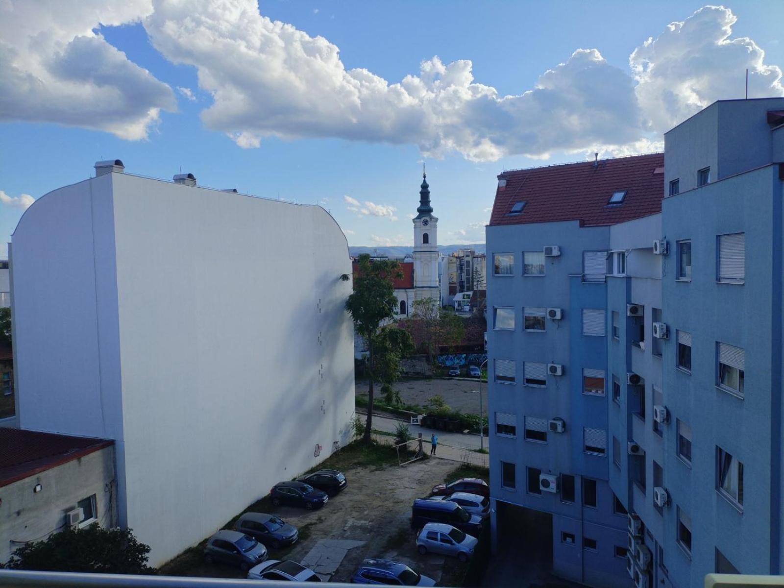 Apartment Centrum - Free Private Parking Novi Sad Ngoại thất bức ảnh