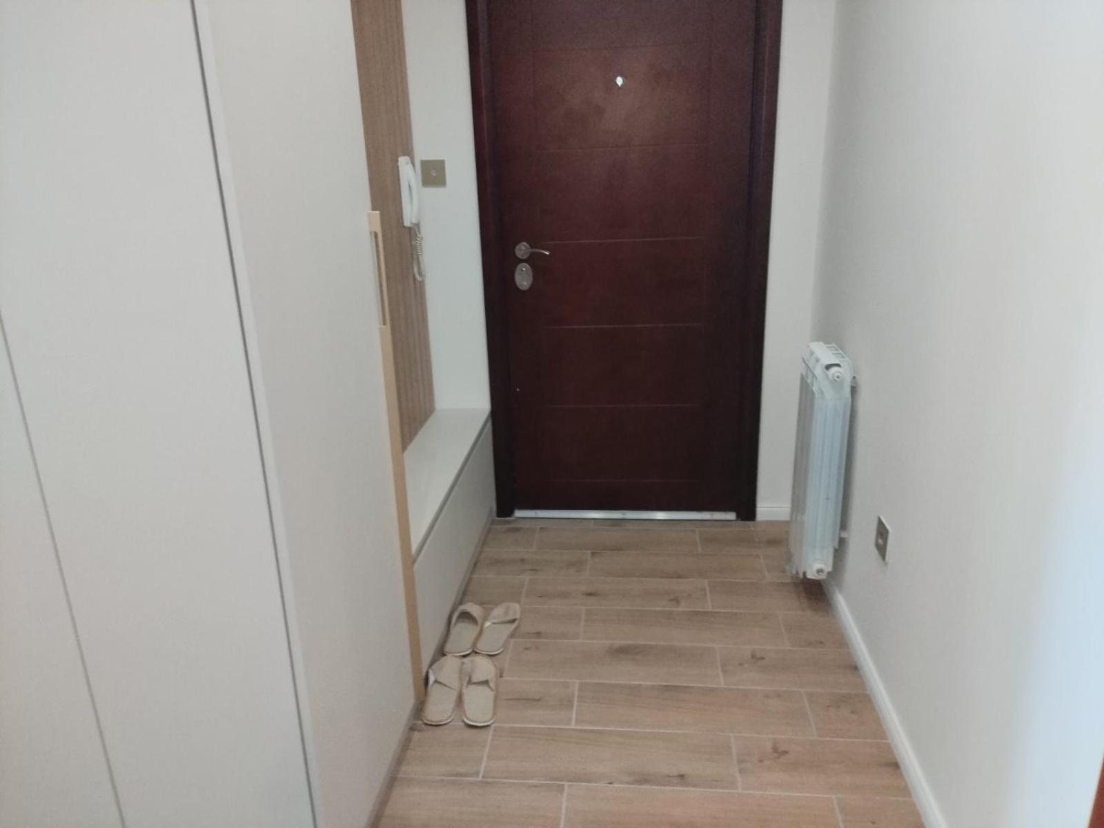 Apartment Centrum - Free Private Parking Novi Sad Ngoại thất bức ảnh