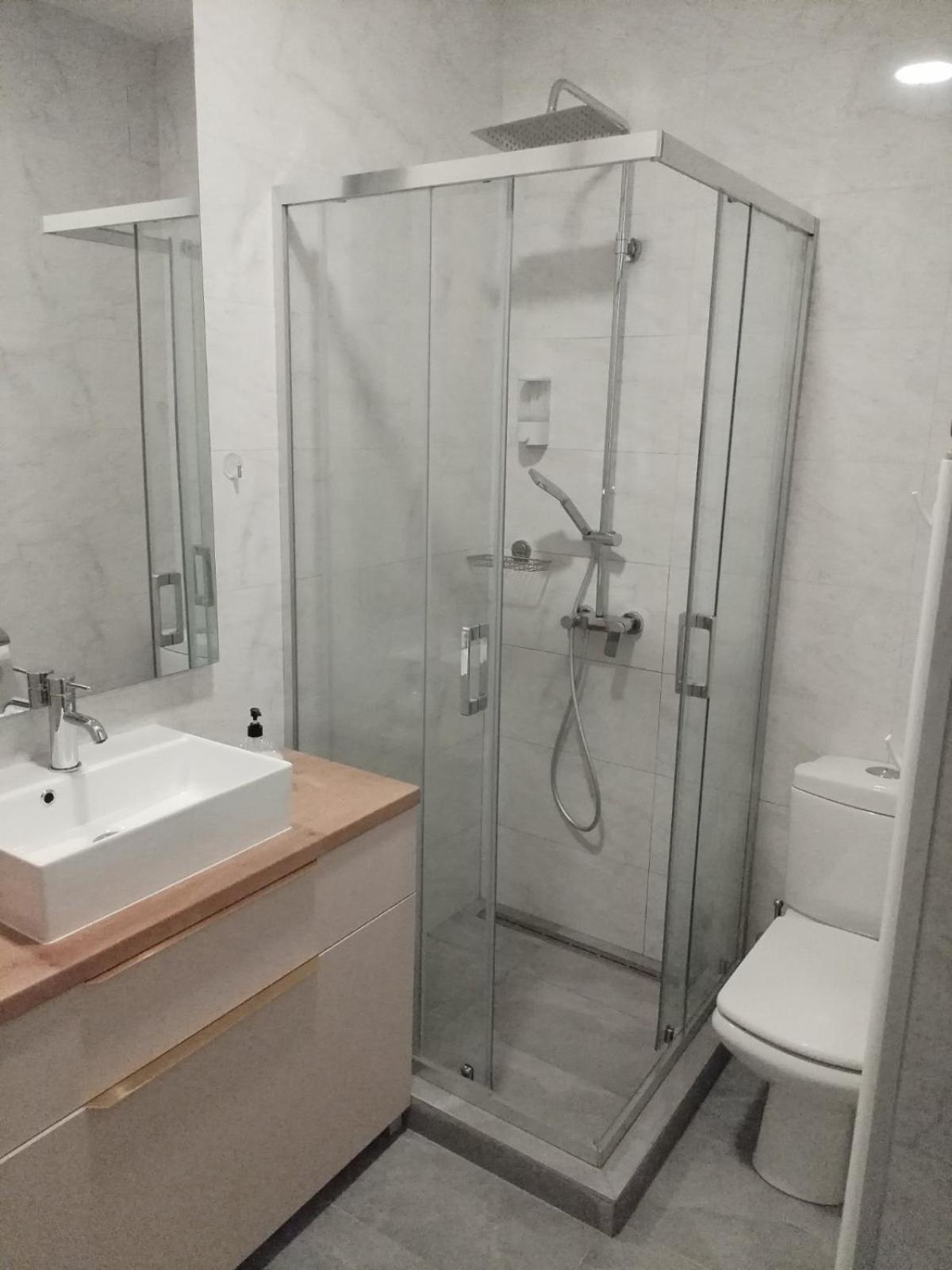Apartment Centrum - Free Private Parking Novi Sad Ngoại thất bức ảnh