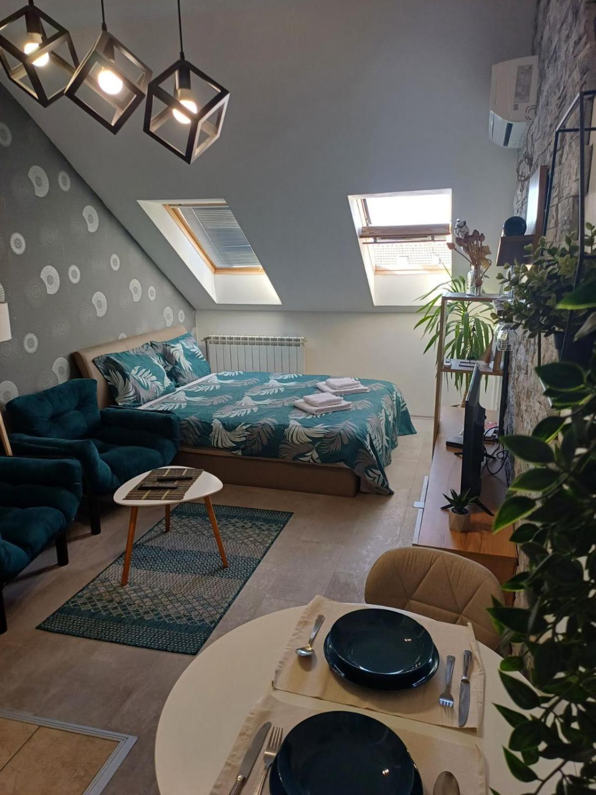 Apartment Centrum - Free Private Parking Novi Sad Ngoại thất bức ảnh