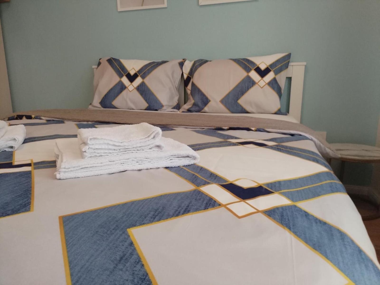 Apartment Centrum - Free Private Parking Novi Sad Ngoại thất bức ảnh