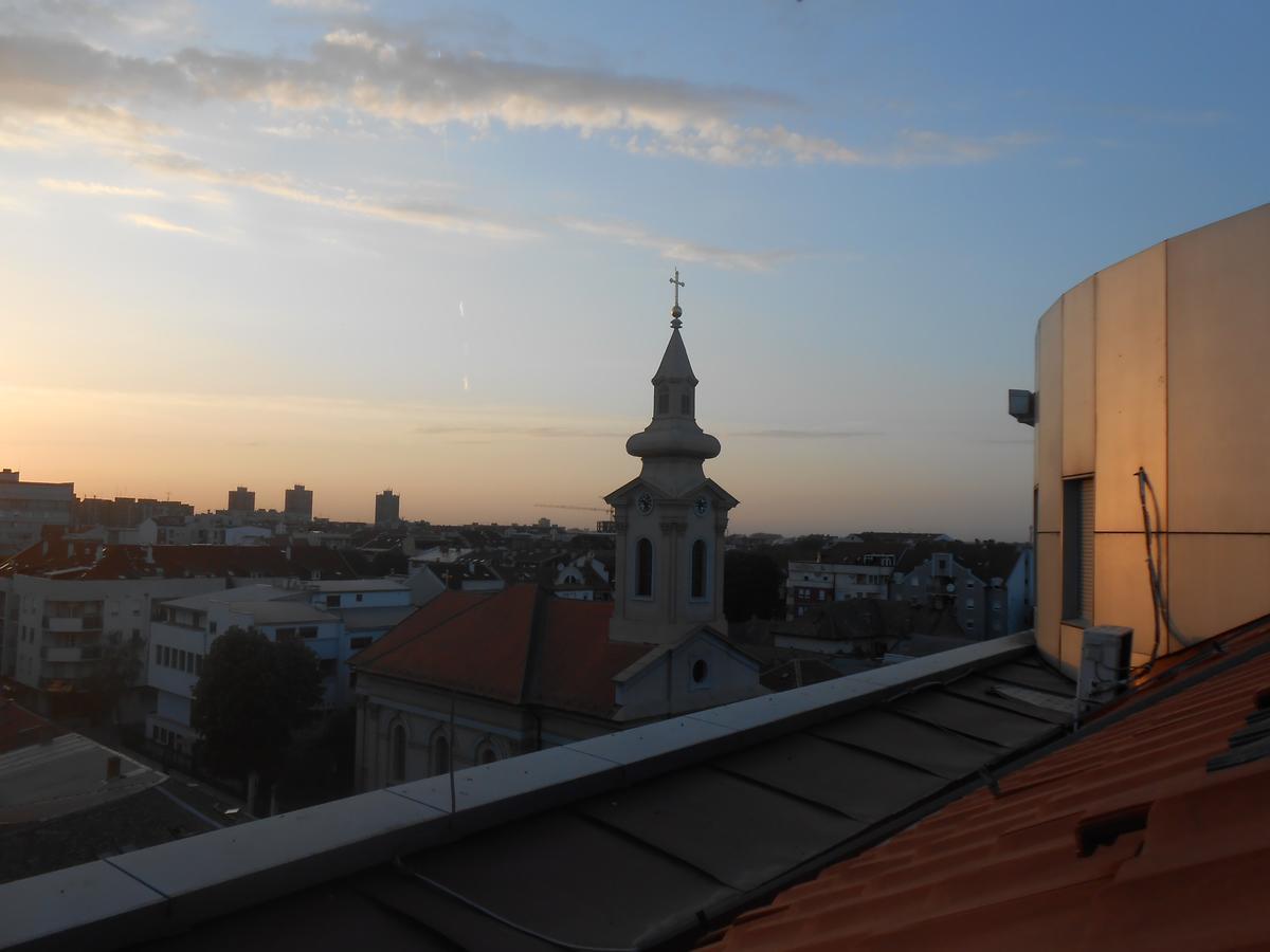 Apartment Centrum - Free Private Parking Novi Sad Ngoại thất bức ảnh